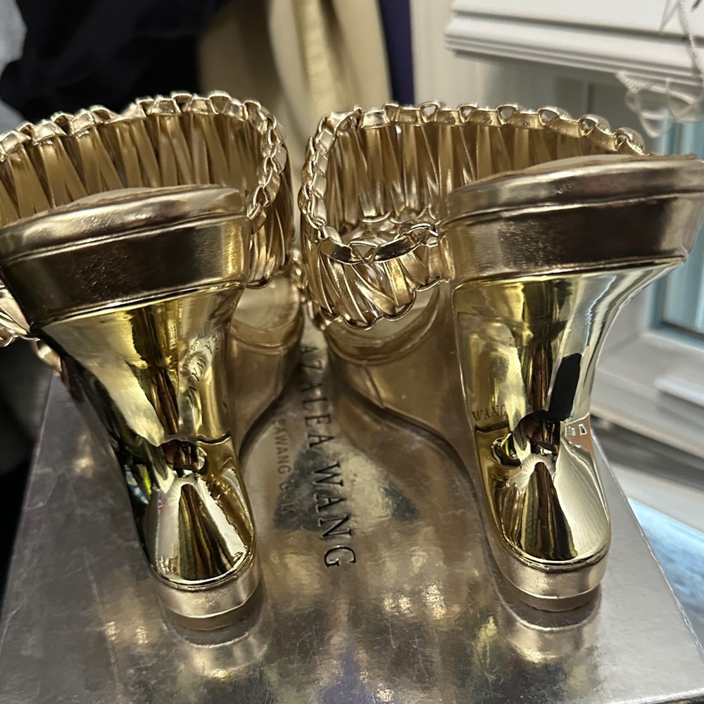 AKIRA Gold Women's Sandals - Picture 5 of 5
